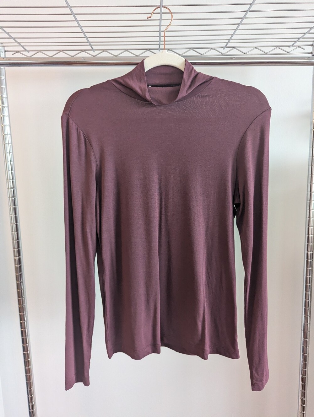 Long Sleeve Turtleneck Top - Maroon
